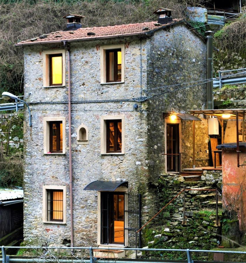 Incantevole Casa Sul Fiume, Relax E Natura Ai Piedi Della Alpi Apuane Масса Екстер'єр фото