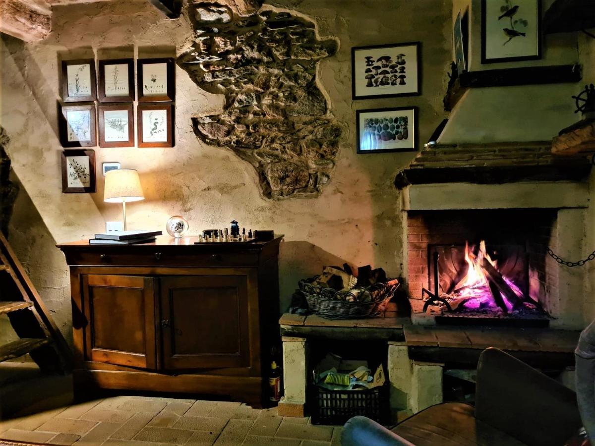 Incantevole Casa Sul Fiume, Relax E Natura Ai Piedi Della Alpi Apuane Масса Екстер'єр фото